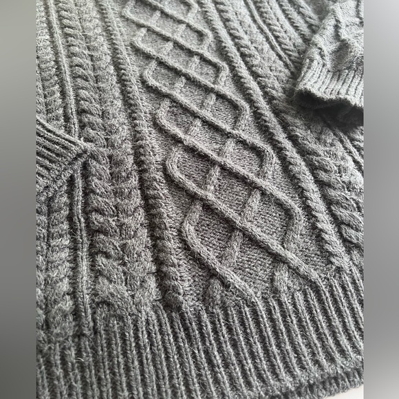 Canadiana Men's Quarter-Zip Cable Knit Sweater Size L - Picture 4 of 10